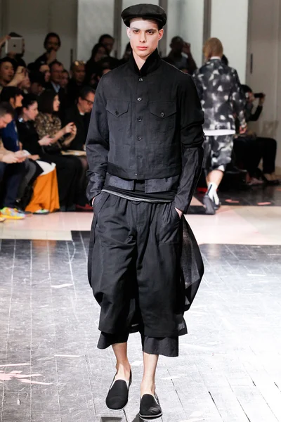 Look 7